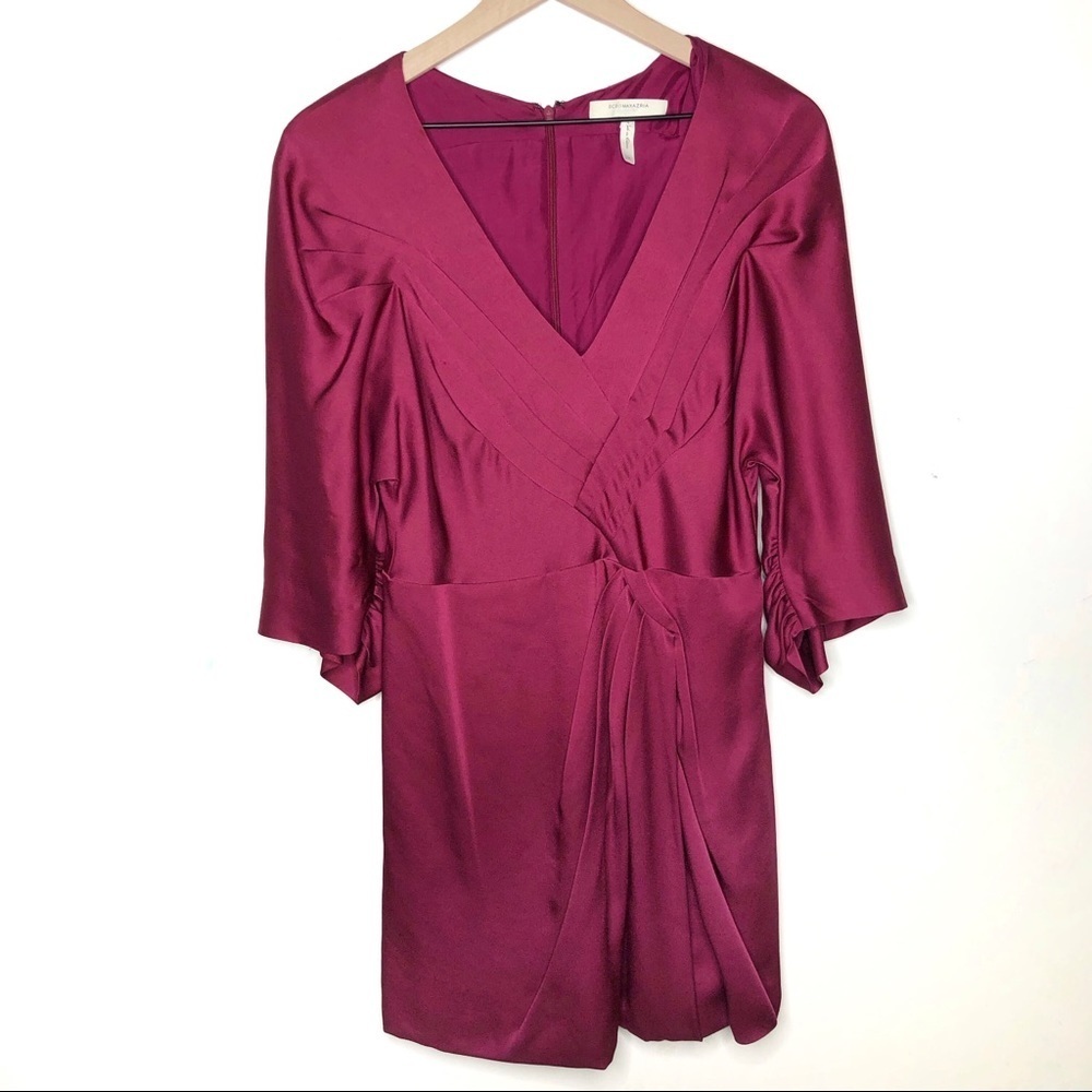 BCBGMaxAzria Satin Cocktail Dress Pleated V Neck Wedding Guest Party Size 6
